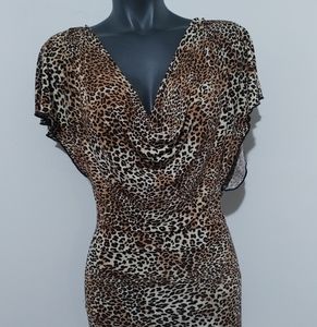 Cheetah blouse with chaine on the back
